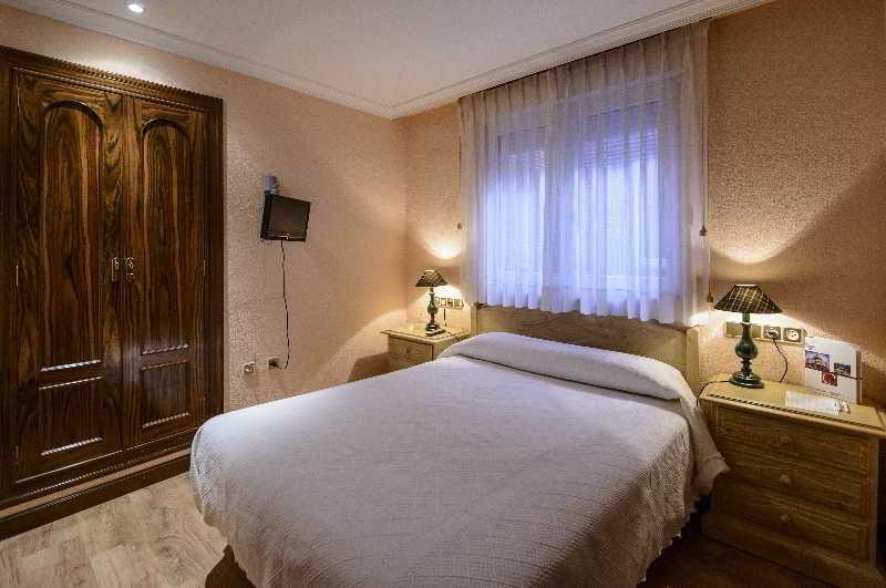 Hotel Rio Cea Puente Almuhey المظهر الخارجي الصورة